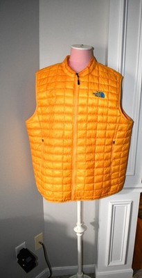 The North Face Vest in Yellow Size: XL Great Condition