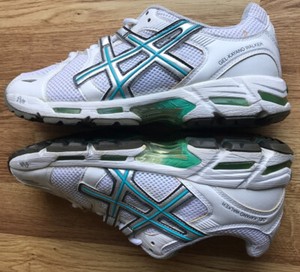 asics gel kayano walker