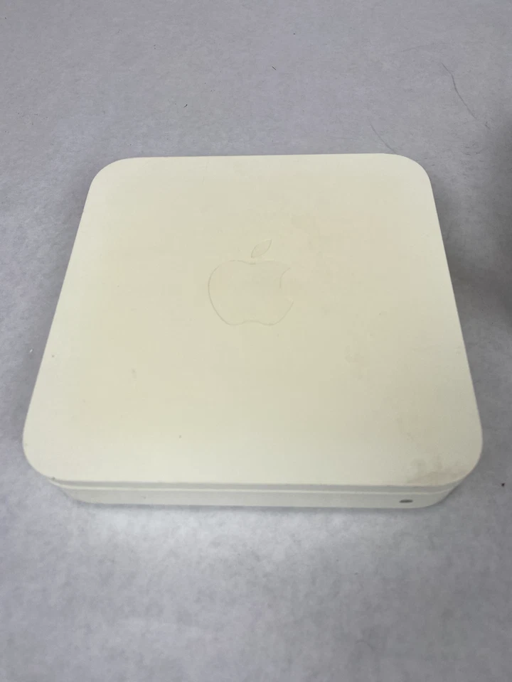 Apple Airport Extreme Base Station 2nd Gen Wireless Router A1143 Working 1 Owner - Image 4 of 4