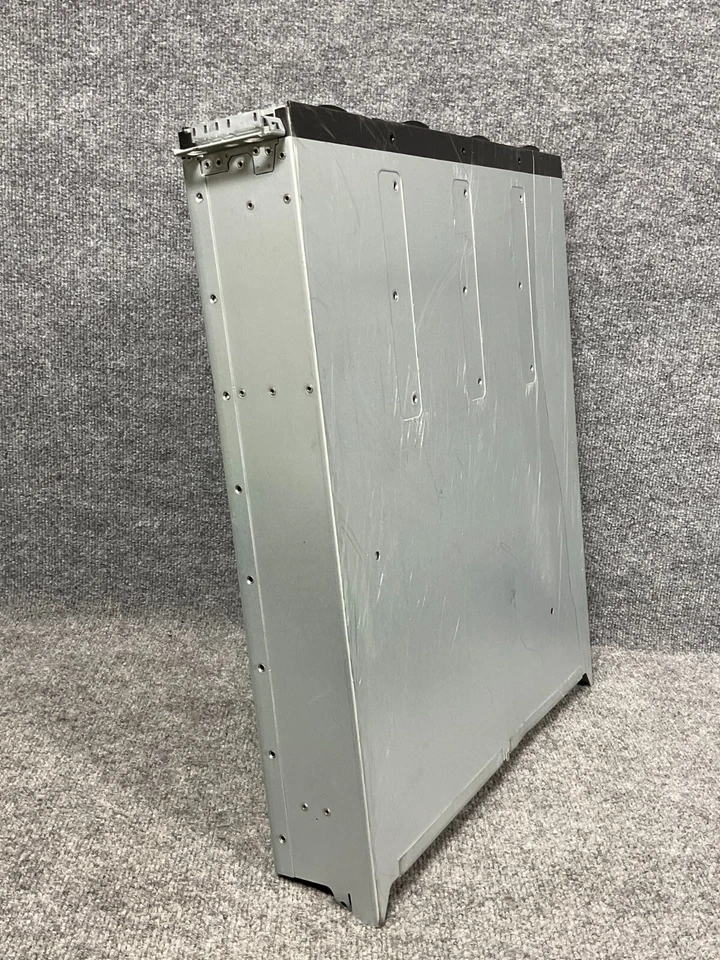 IBM DS3512 SAN Storage System 📦 Dual SAS Controller 1746-C2A - Image 3 of 4