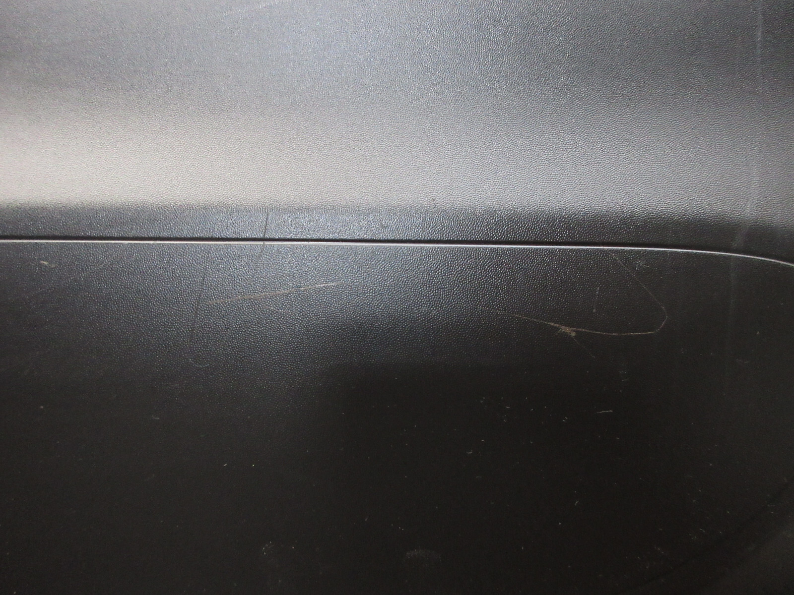 2020 CITROEN C3 MK3 DRIVER SIDE REAR DOOR TRIM MOULDING 9833480977 