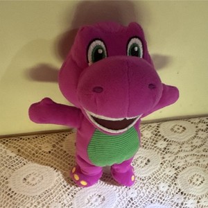 Fisher-Price Barney & Friends Barney Purple Dinosaur Plush, Small 6-14 in, HVF40