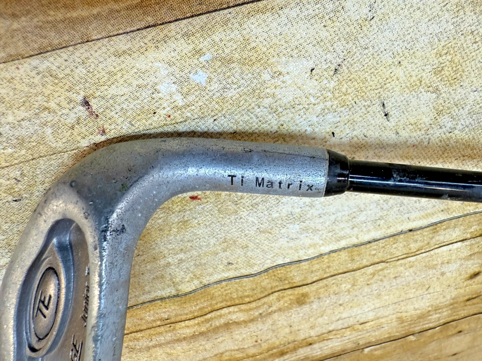 TECH EDGE J-250 Ti MATRIX PITCHING WEDGE PW RH KIDS FLEX GRAPHITE SHAFT 32" FAIR - Image 3 of 4