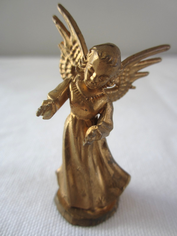 Vintage CHERUB ANGEL Small Figurine GOLD Christmas 2.25" Plastic Ornament Hong K