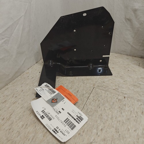 BRAND NEW!!! Navistar International 3608270C4 Truck Bracket Brace Meritor - Picture 2 of 3