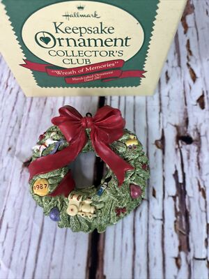 Hallmark 1987 Wreath of Memories Christmas Ornament Charter Member Collector s