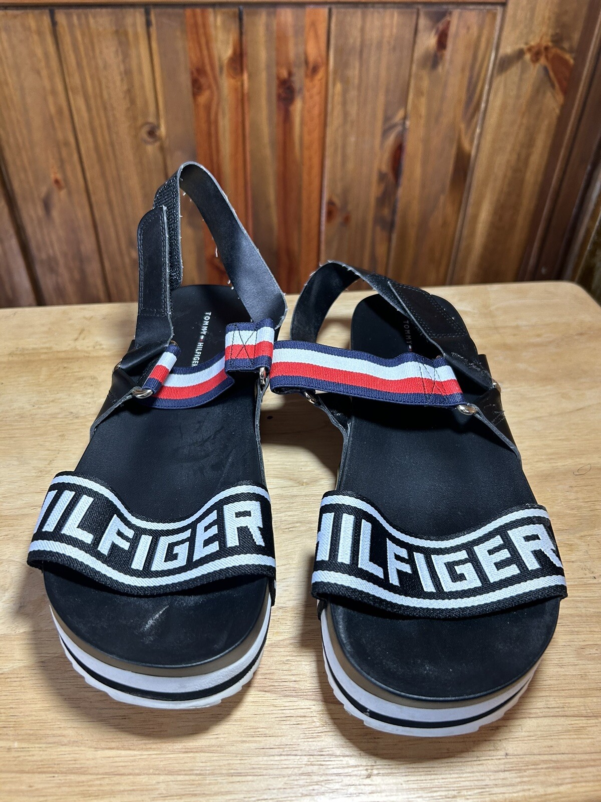 Sandels Tommy Hilfiger Size 10 M Women’s