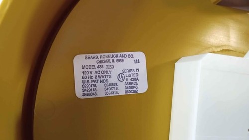 1970s Sears Harvest Gold Wall Clock - Works READ - Picture 4 of 5