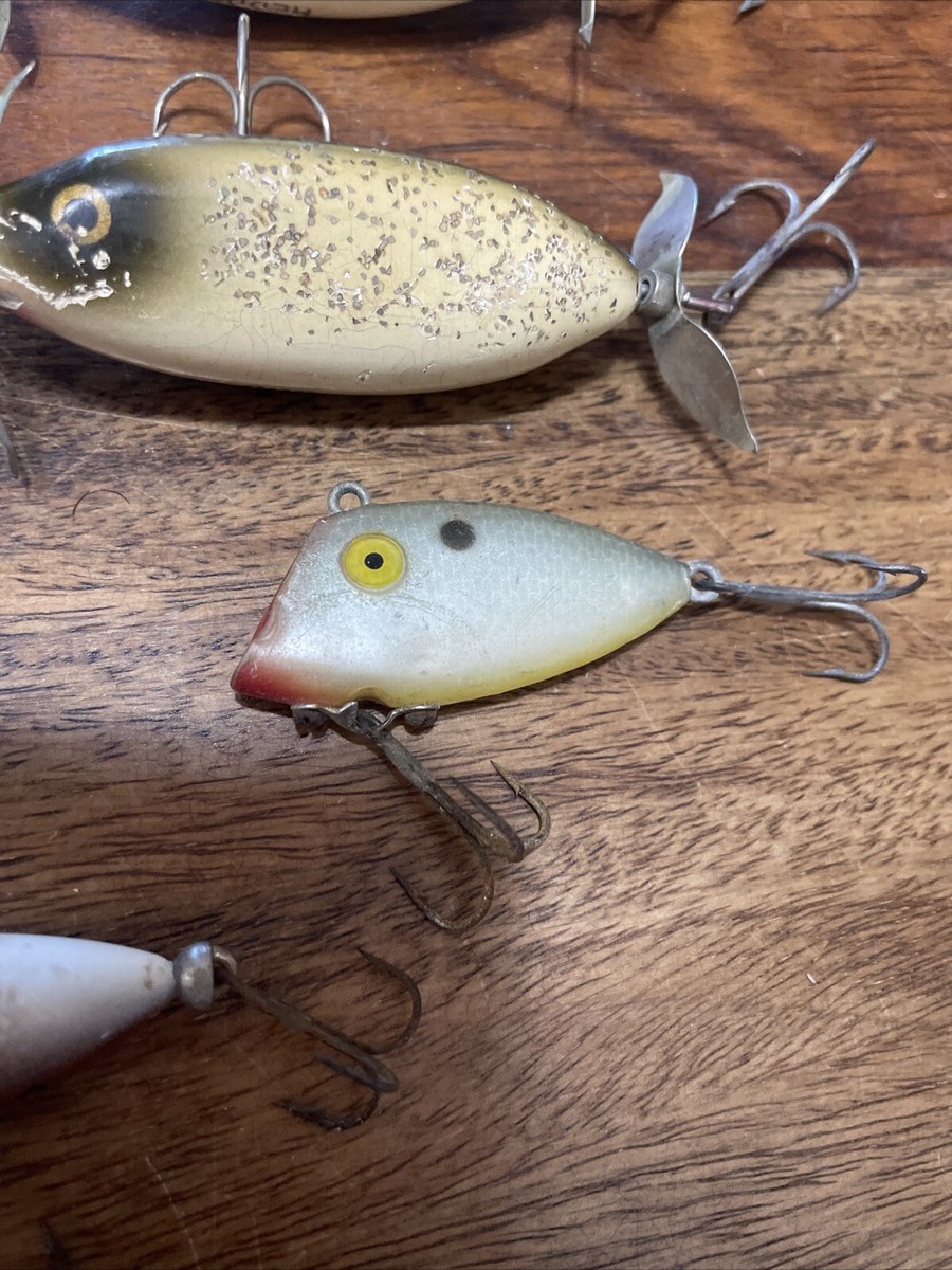 Vintage 🔥HEDDON🔥 Fishing Lures. Dowagiac Crab Wiggler. SOS