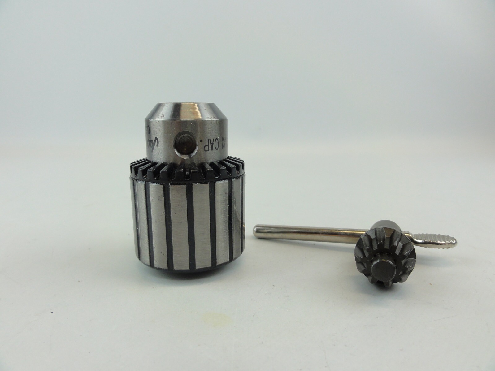 DeWalt Black & Decker 42966300 New Genuine Chuck & Key DW100 DW101