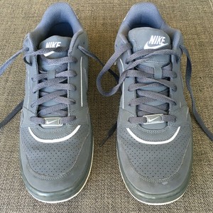 nike prestige 3