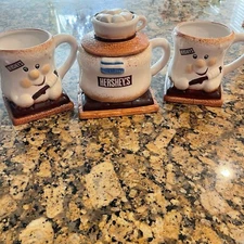 Cocoa Set Snowman stackable S'more Marshmallow Cup and Pot w/ Cocoa Mugs Hershey