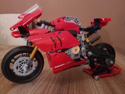 set lego technic Ducati 42107