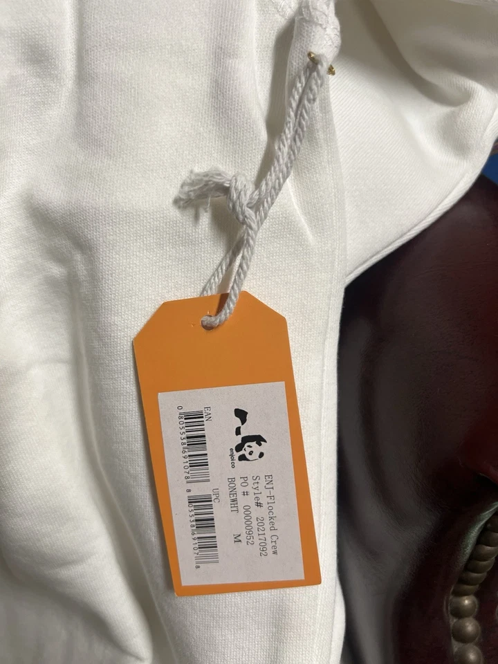 Monopatines Enjoi - Rosa flocado - Suéter blanco cuello redondo - Talla mediana 🔥 Foto 4 de 4