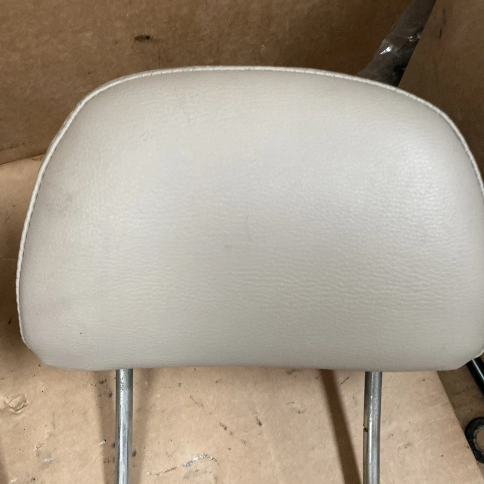 Juego de reposacabezas trasero Subaru Outback Wagon 2005 2006 2007 0039 Foto 3 de 4