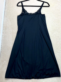 2 VTG Olga & Wandermaid 1980s Full Slip Black White Lace 34 A Antron Nylon