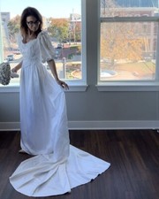 Vintage 1980s White Puff Sleeve Satin Wedding Dress Lace Bridal Gown Train XS