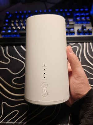 Vodafone GigaCube Huawei B528-23a 4G LTE WLAN Router für alle SIM-Katren