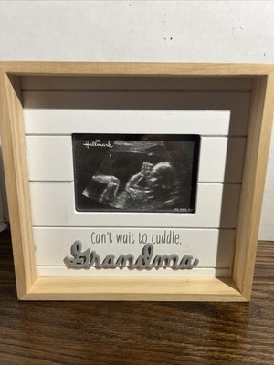 Hallmark Picture Frame Box Can t Wait To Cuddle Grandma Pregnancy Announcement 