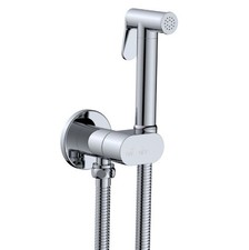 Conon Chrome Round Douche Spray Kit with Integrated Isolator Valve & Hose