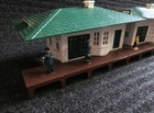 Plasticville Twin Stations w/people — photo 3