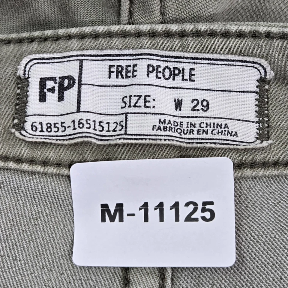 Pantalones de mujer Free People 29 grises recién flotados en dobladillo deshilachado acampanado 32" LEER Foto 2 de 4