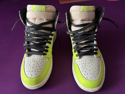 Nike Air Jordan 1 Retro High OG Visionaire  Volt  neon yellow / black-sail  EU42
