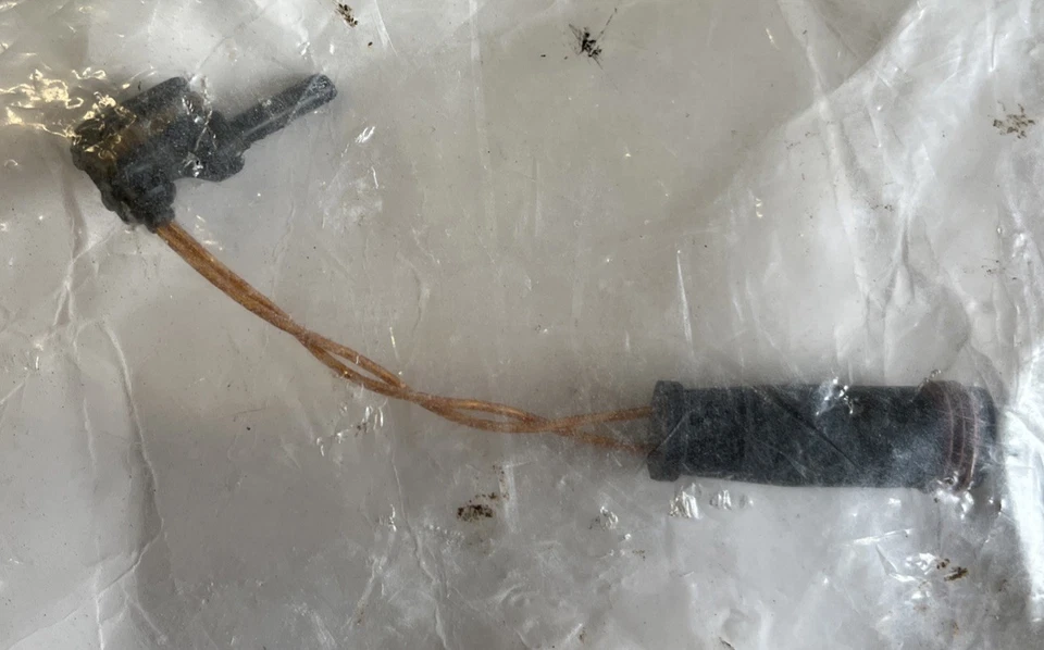 NEW Genuine Mercedes-Benz Pagid P8035 Brake Pad Wear Sensor Indicator 106220058 - Image 2 of 2