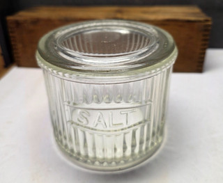 VINTAGE SNEATH GLASS RIBBED SALT BOX WITH LID HOOSIER JAR