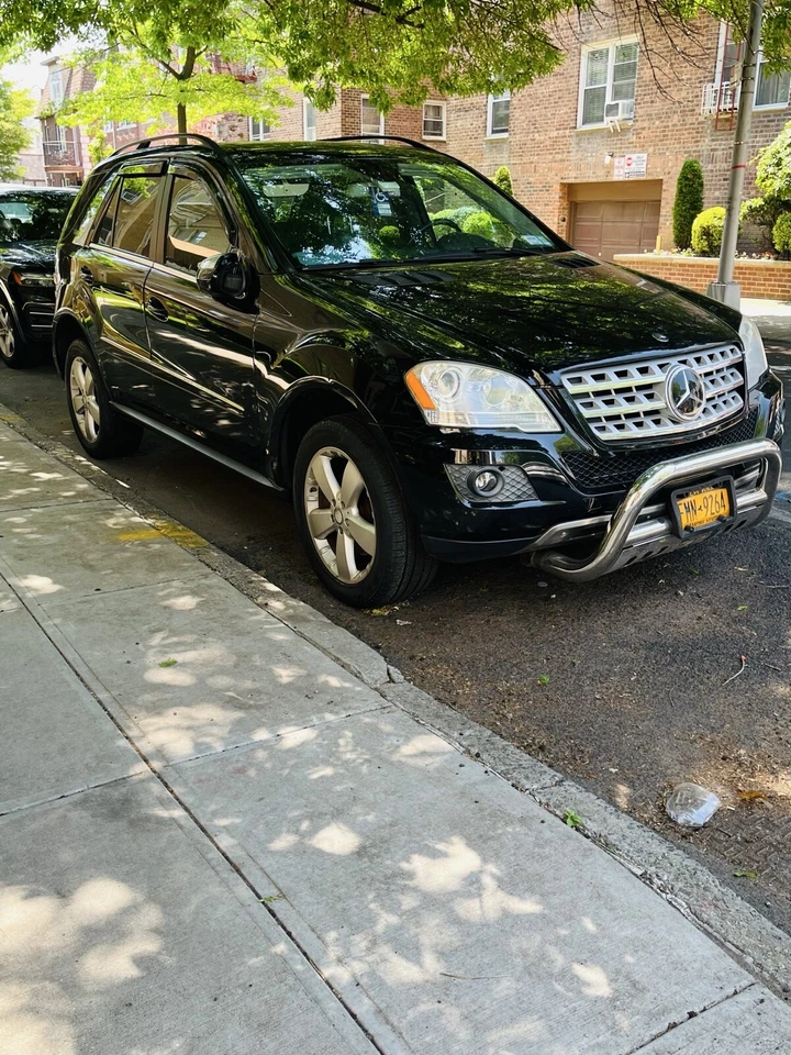 Mercedes-Benz Clase M 350 2010 4Matic Foto 2 de 4