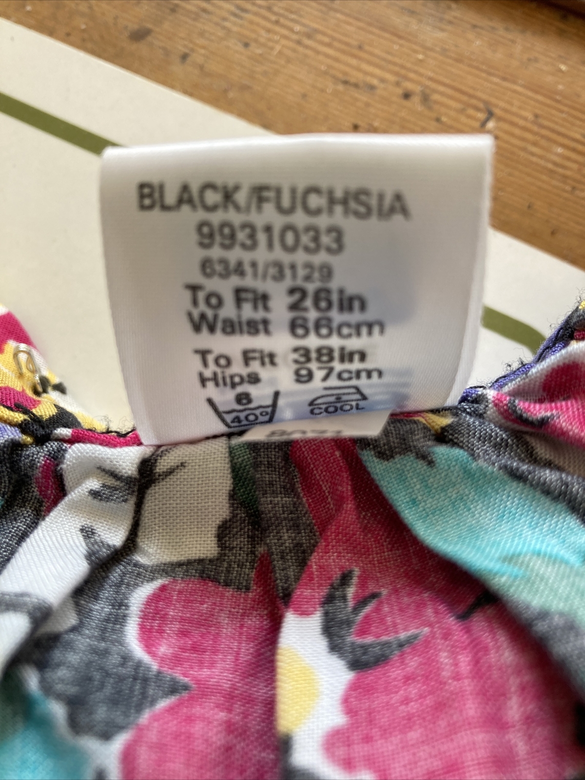 1970s/80s Black Fuchsia Floral Vintage BHS Skirt,  26" waist, VGC 9