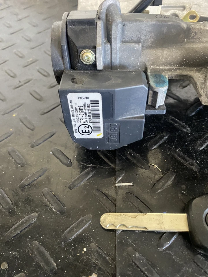 Interruptor de llave de computadora motor ECM 2003 Honda Accord 37820RCAL56 FABRICANTE DE EQUIPOS ORIGINALES Foto 3 de 4