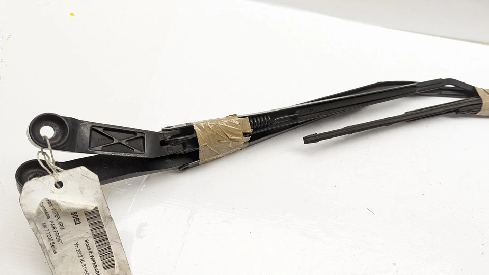 TOYOTA CELICA MK7 T230 1999 - 2006 FRONT PAIR WIPER ARM 28062 - Image 3 of 4