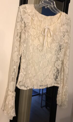 Gorgeous Vintage Lace blouse with high neckline in off white  Renaissance  1800s  Medium  Large