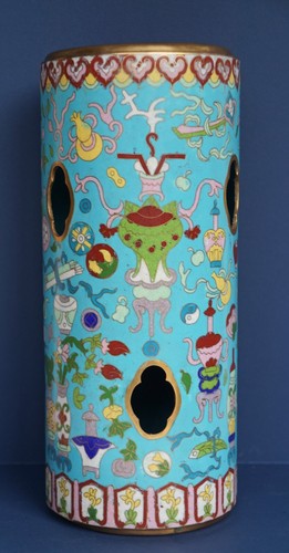 Antique ~ Chinese Hat Stand ~ Beijing Cloisonné ~ Gold Gilt ~ Many Treasures - Picture 3 of 8