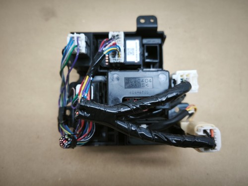 JDM SUBARU LEGACY BR9 POWER FOLDING MIRROR'S SWITCH OEM - Picture 4 of 6