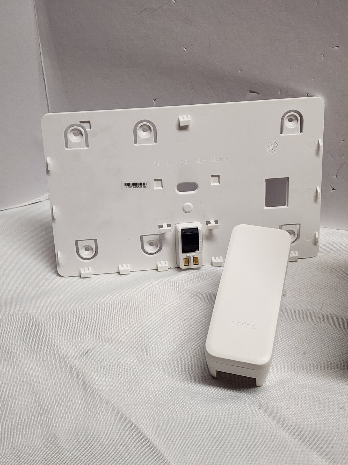 Vivint Smart Hub Control Panel VS-SH2000-C00 Color Touchscreen Lot Doorbell Cam