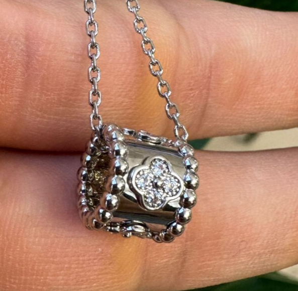 VAN CLEEF & ARPELS DIAMOND PERLEE CLOVER PENDANT NECKLACE 18KWG W