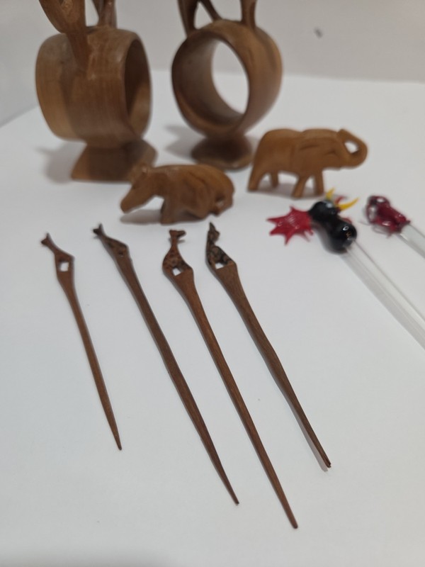 African Animal Napkin Rings, Food Picks, And Carved Figures