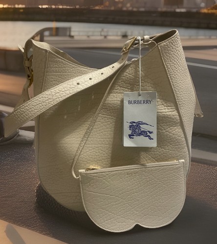 BURBERRY AUTHENTIC LEATHER PURSE SHOULDER BAG