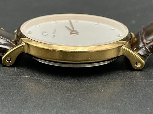 Daniel Wellington White Dial Women’s Quartz Crystal Watch Brown Leather Strap - Picture 6 of 14