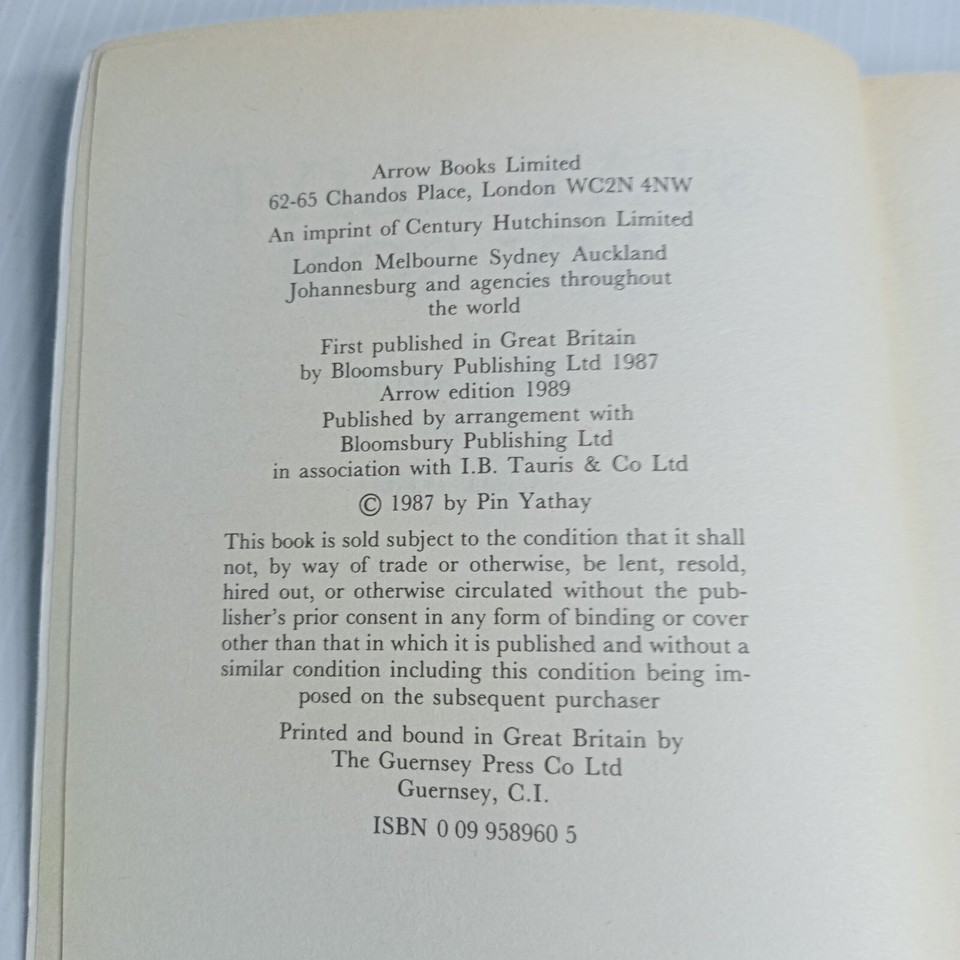 Stay Alive, My Son, Pin Yathay Non Fiction History Memoir War Survival