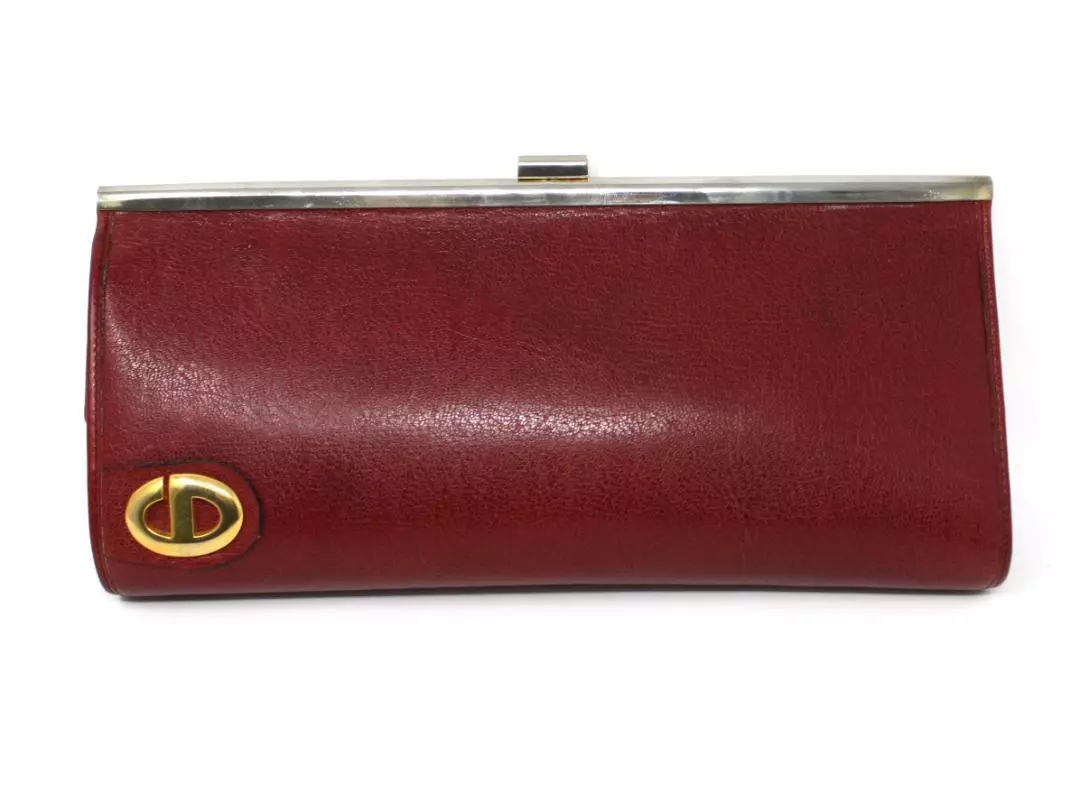 Sac pochette cuir exclusif Christian Dior rouge objet ancien argent quincaillerie occasion