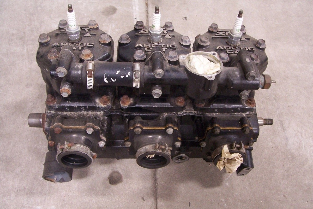 Arctic Cat Snowmobile 1997 ZRT 600 Triple Short Block Engine Arctic Cat Snowmobile 1997 ZRT 600 Triple Short Block Engine