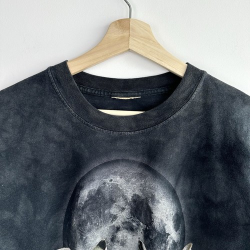 The Mountain Full Moon Wolf Graphic T-Shirt Size X-LARGE Wolves Animal Print Top - Picture 3 of 7