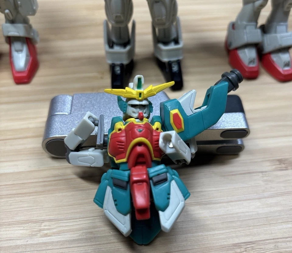 Lote de figuras de acción Bandai Gundam (4) 2000 Wing & Fighter MSIA dañadas/piezas Foto 3 de 4
