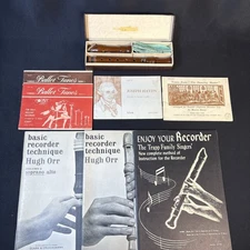 LOT Vintage Johannes Adler Magnamusic Baroque Soprano Recorder C, PLUS 7 BOOKS