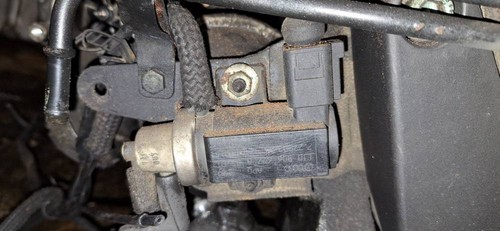 Volkswagen Passat 2001 Electrical selenoid (Electromagnetic soleno #2615408-20