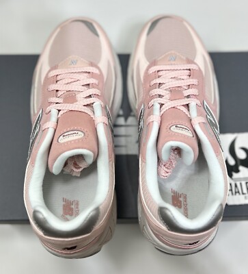 New Balance 2002R Pink Sand (GS) | Grade Size 7 / Women's 8.5
