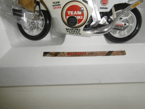 GUILOY GRANDE MODELLO SCALA 1/10 SUZUKI KEITH SCHWANTZ 500CC MOTO DA CORSA NUOVA - Foto 13 di 16